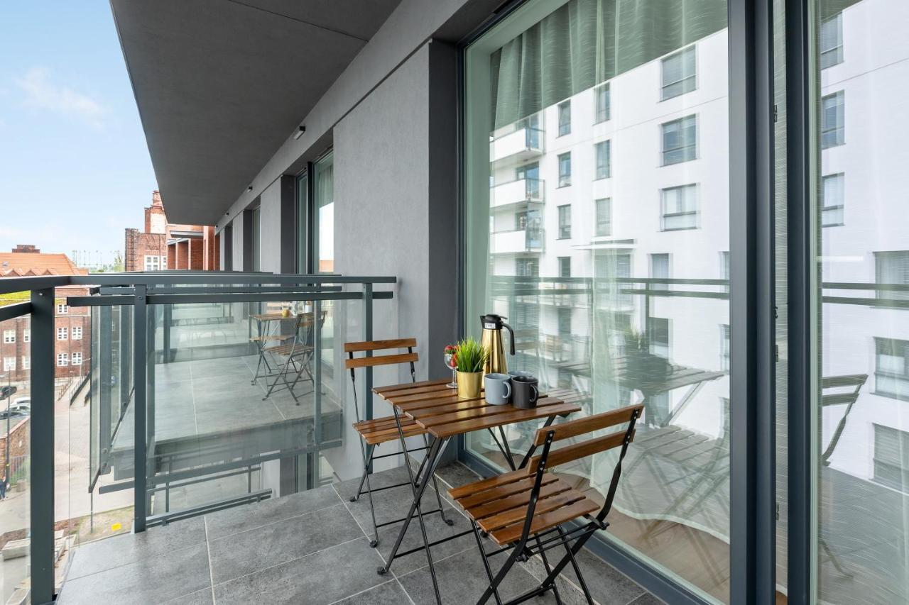 Apartament Walowa Shipyard غدانسك المظهر الخارجي الصورة